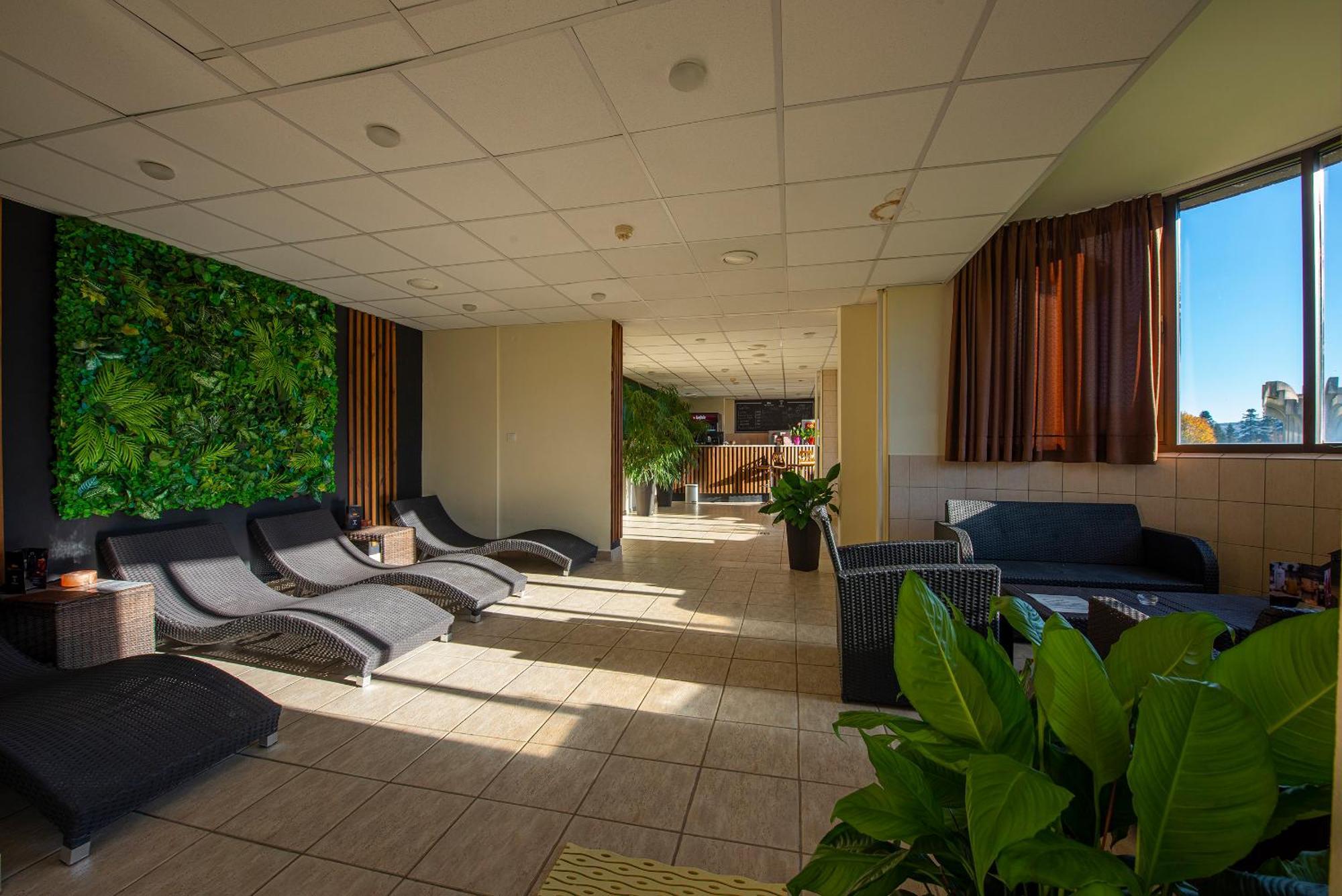 President Hotel Montfort Zdiar Luaran gambar